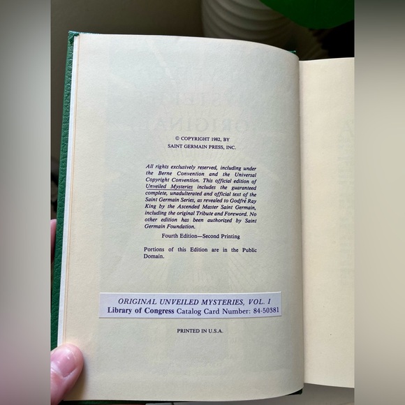 1982 Unveiled Mysteries (Original) by Godfré Ray King Hardcover - Picture 6 of 7